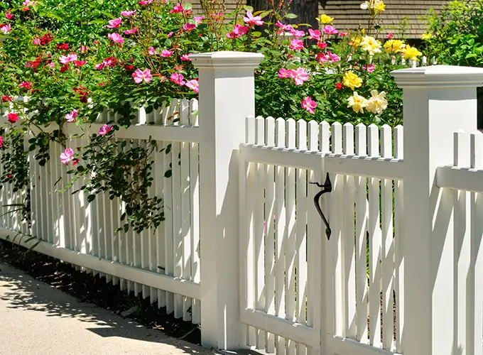 Meyer Fencing & Construction - Springfield IL - fence installation company